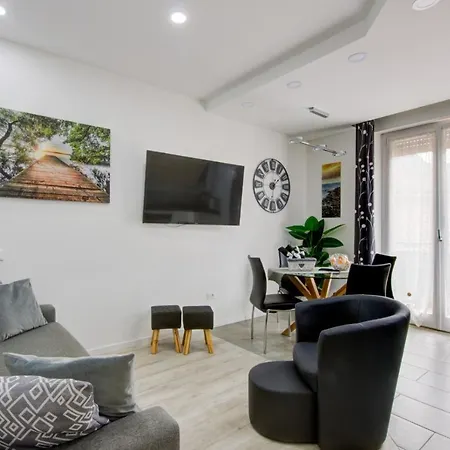 Cejm Apartment Merano